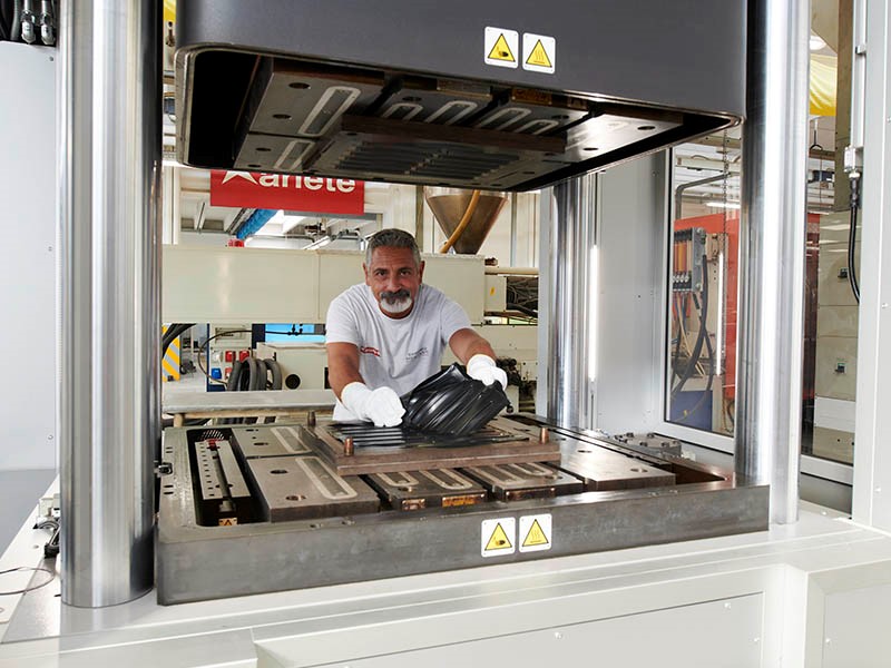 MENTASTI - ARIETE - STAMPAGGIO -GOMMA